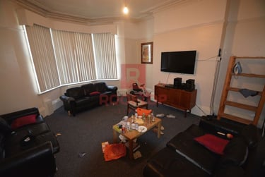 9 bed house, Cardigan Road, Headingley, Leeds, LS63BJ - Image 3