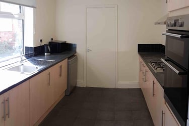 4 bed house, Princes Road, Newland, Hull, HU52RD - Image 3