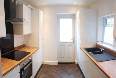 3 bed house, Folkestone Street, Newland, Hull, HU51BH - Image 1