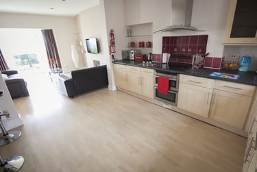 2 bed house, Bryn Road, Brynmill, Brynmill, Swansea, SA20AT - Image 2