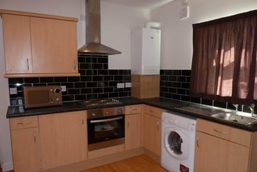1 bed house, Oystermouth Road, Brynmill, Brynmill, Swansea, SA13UL - Image 3