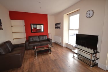 6 bed house, Bryn Road, Brynmill, Swansea, SA20AP - Image 1
