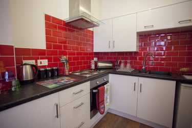 2 bed house, Bryn Road, Brynmill, Brynmill, Swansea, SA20AP - Image 2