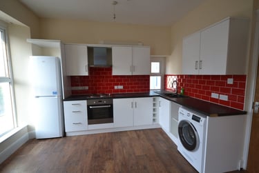 6 bed house, Bryn Road, Brynmill, Swansea, SA20AP - Image 3