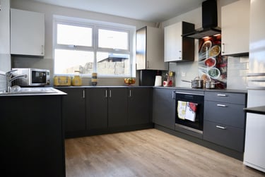 5 bed house, Cromwell Street, Mount Pleasant, Mount Pleasant, Swansea, SA16EZ - Image 3
