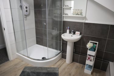 7 bed house, Bryn Road, Brynmill, Brynmill, Swansea, SA20AR - Image 1