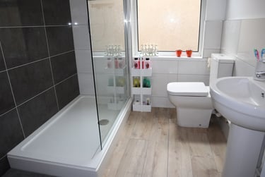 5 bed house, St Albans Road, Brynmill, Brynmill, Swansea, SA20BP - Image 2