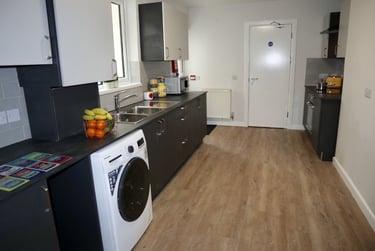 6 bed house, Gwydr Crescent, Uplands, Uplands, Swansea, SA20AB - Image 1