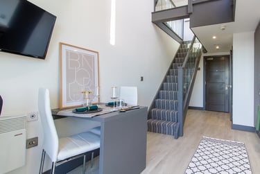 Premium Mezzanine Studio - Image 6