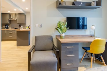 Penthouse 1 Bed Accessible Apartment at Symons House, Belgrave Street, Burley Park, Leeds, LS28DD - Image 6