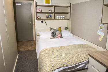 Bronze En-suite at LIV Student Sheffield, 131 Ecclesall Road, City Centre, Sheffield, S118HY - Image 2