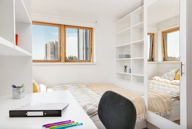 Gold Ensuite at Academic House, Herne Hill, Southwark, London, SE249QH - Image 9