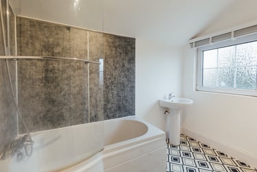 4 bed house, Oxford Street, City Centre, Loughborough, LE115DP - Image 15