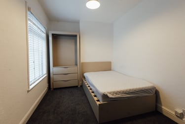 4 bed house, Oxford Street, City Centre, Loughborough, LE115DP - Image 6