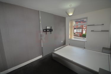 3 bed house, Woodsley Road, Hyde Park, Leeds, LS61SB - Image 9