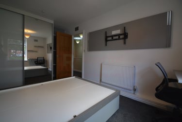 3 bed house, Woodsley Road, Hyde Park, Leeds, LS61SB - Image 4