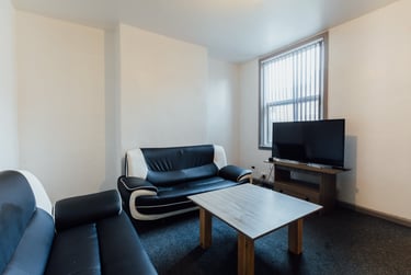 6 bed house, Marshall Street, Newland, Hull, HU53DA - Image 11