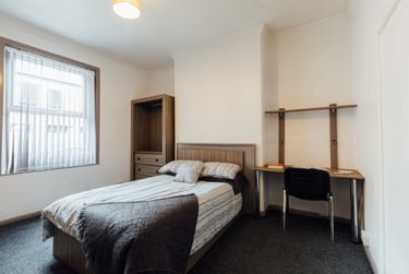 6 bed house, Marshall Street, Newland, Hull, HU53DA - Image 3