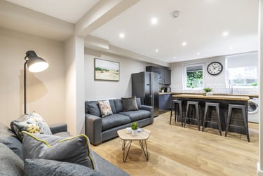 6 bed house, Cardigan Road, Headingley, Leeds, LS63AE - Image 1