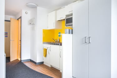 Gold Studio at Fulham Palace Studios, 168-188 Fulham Palace Road, Hammersmith, London, W69PA - Image 11