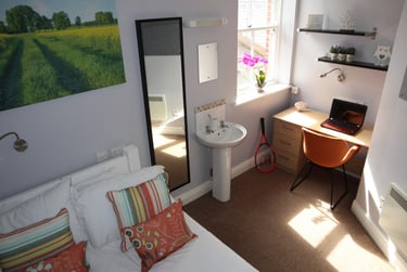 3 bed house, George House, Lower North Street, City Centre, Exeter, EX43ET - Image 4