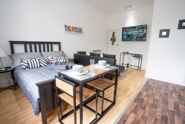 1 bed house, Chapeltown Road, Woodhouse, Leeds, LS73HY - Image 1