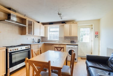 4 bed house, Robin Mews, City Centre, Loughborough, LE113HJ - Image 1