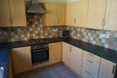 6 bed house, Royland Road, City Centre, Loughborough, LE112EH - Image 2