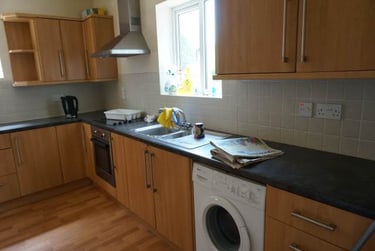 4 bed house, Hermitage Road, City Centre, Loughborough, LE114PD - Image 2
