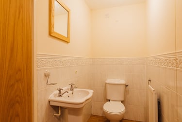 4 bed house, Kingfisher Way, City Centre, Loughborough, LE113NF - Image 4