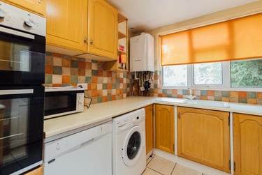 4 bed house, Colgrove Road, City Centre, Loughborough, LE113NN - Image 3