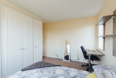 4 bed house, Holywell Drive, City Centre, Loughborough, LE113JX - Image 9