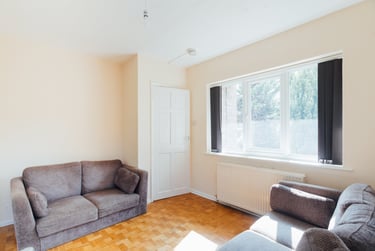 4 bed house, Holywell Drive, City Centre, Loughborough, LE113JX - Image 1