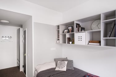 Deluxe Ensuite (Clifton House) at Clifton and Stewart House, 1 Clifton Place, City Centre, Glasgow, G37LD - Image 1