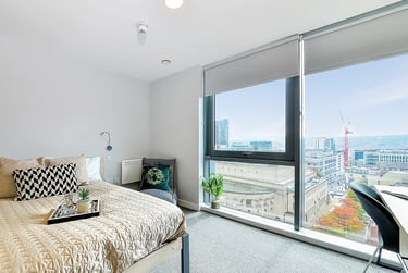 Premium Studio - Image 1