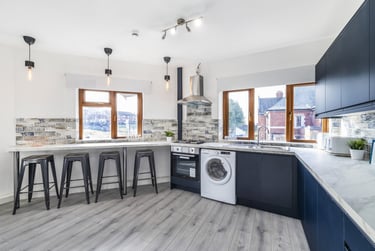 5 bed house, Queens Road, Hyde Park, Leeds, LS61HY - Image 3