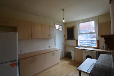 6 bed house, Brudenell Road, Hyde Park, Leeds, LS61HA - Image 4