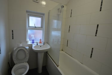6 bed house, Brudenell Road, Hyde Park, Leeds, LS61HA - Image 8