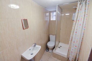 6 bed house, Hessle View, Hyde Park, Leeds, LS61ER - Image 13