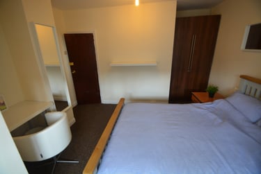 4 bed house, Burchett Terrace, Rampart Road, Leeds, LS62LR - Image 7