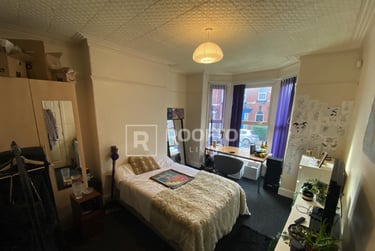 8 bed house, Hessle Place, Hyde Park, Leeds, LS61EU - Image 5
