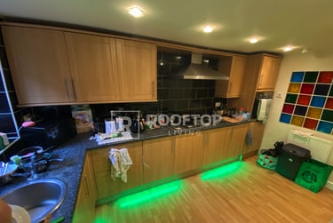 8 bed house, Mayville Avenue, Hyde Park, Leeds, LS61NQ - Image 3
