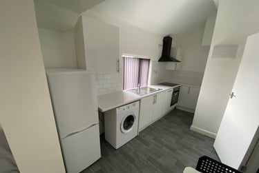 1 bed house, Chapeltown Road, Woodhouse, Leeds, LS73HY - Image 3
