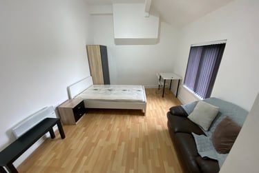 1 bed house, Chapeltown Road, Woodhouse, Leeds, LS73HY - Image 1