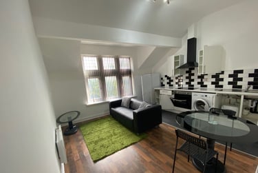 1 bed house, Chapeltown Road, Woodhouse, Leeds, LS73HY - Image 1