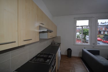 3 bed house, Brudenell Grove, Hyde Park, Leeds, LS61HR - Image 12