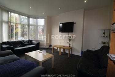 7 bed house, St. Michaels Villas, Headingley, Leeds, LS63AF - Image 1