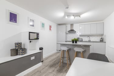 2 bed house, Knowle Mount, Burley, Leeds, LS42PP - Image 8