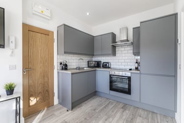 2 bed house, Knowle Mount, Burley, Leeds, LS42PP - Image 7