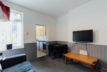 4 bed house, Carholme Road, West End, Lincoln, LN11RR - Image 4